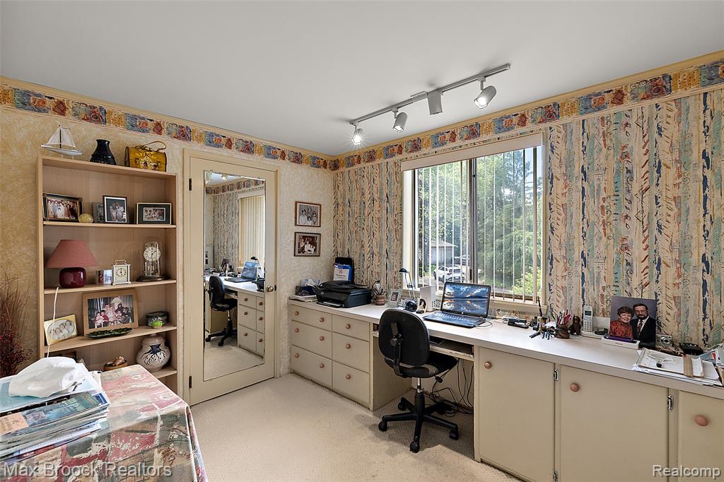 4848 Willow Lane, Orchard Lake Village, MI 48324 — Photo 14