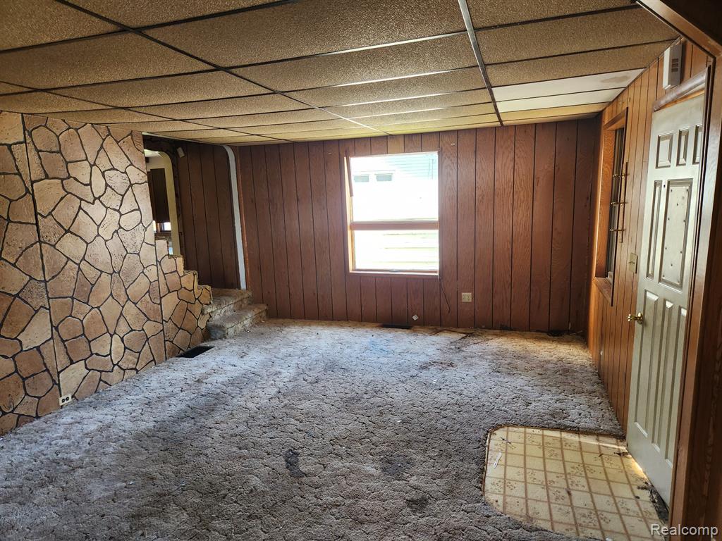 315 MCOMBER Street, Dowagiac, MI 49047 — Photo 2