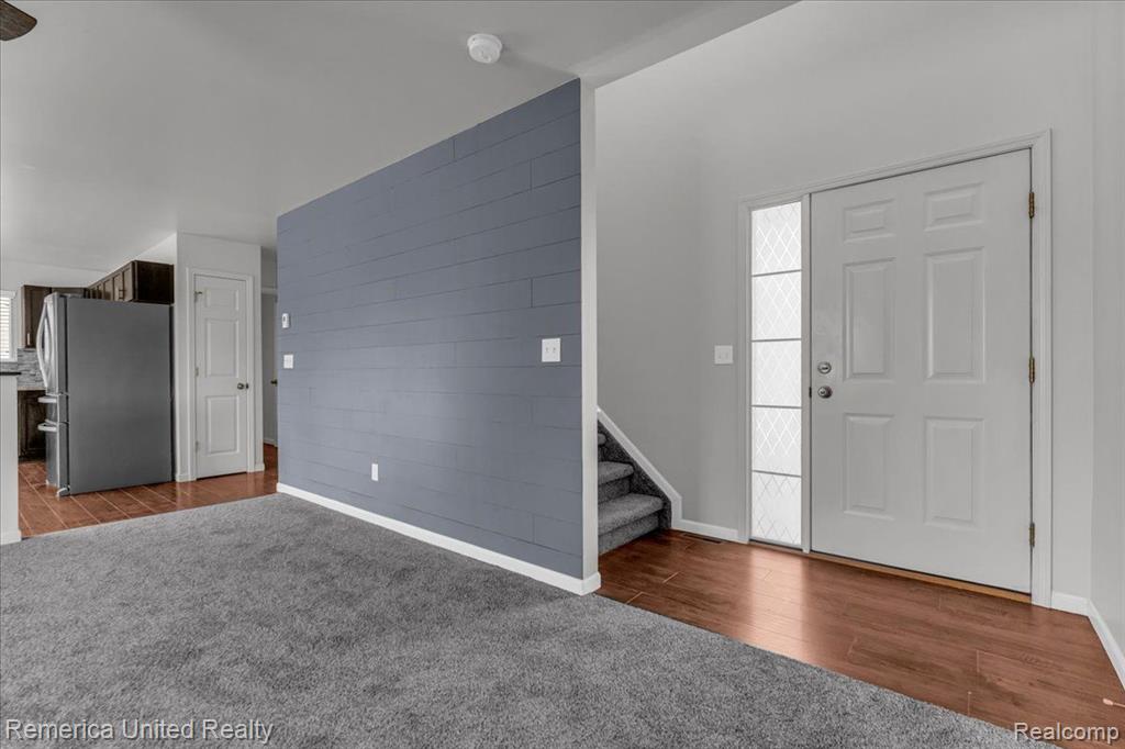 6453 MISTY, Waterford, MI 48327 — Photo 2