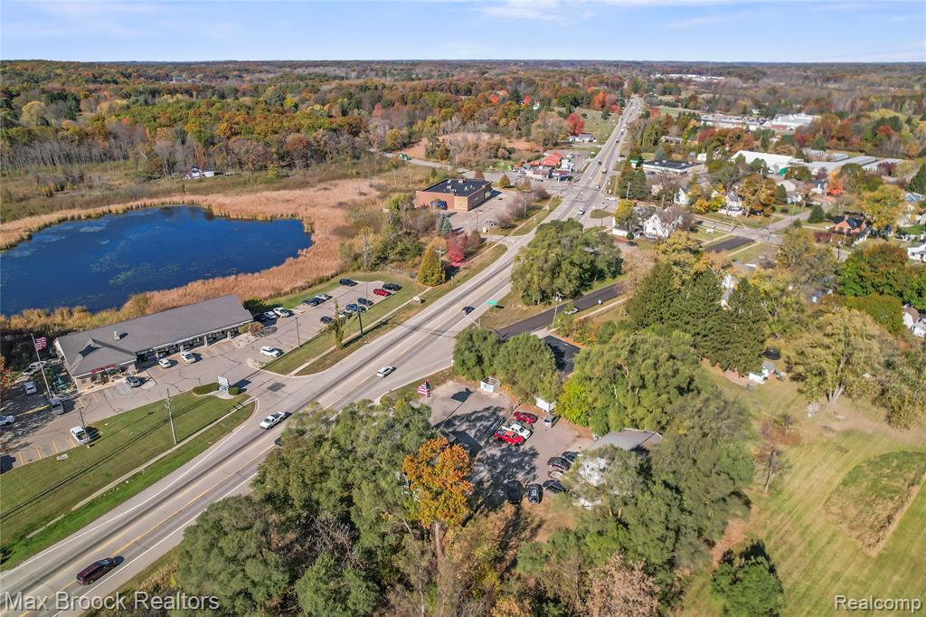 105 S Ortonville Road, Ortonville, MI 48462 — Photo 41