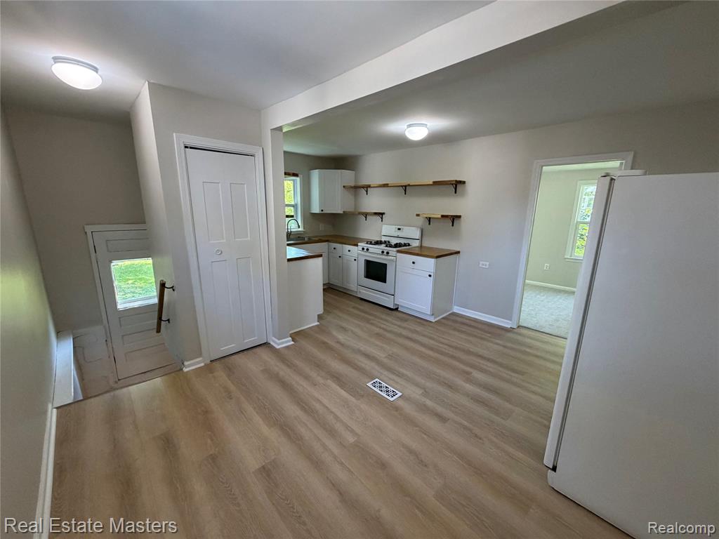 1016 Gillett Street, Port Huron, MI 48060 — Photo 19