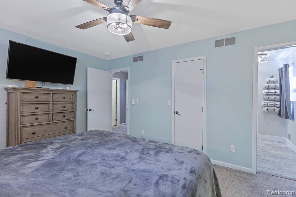 9368 Lakepointe Boulevard, Clay, MI 48001 — Photo 13