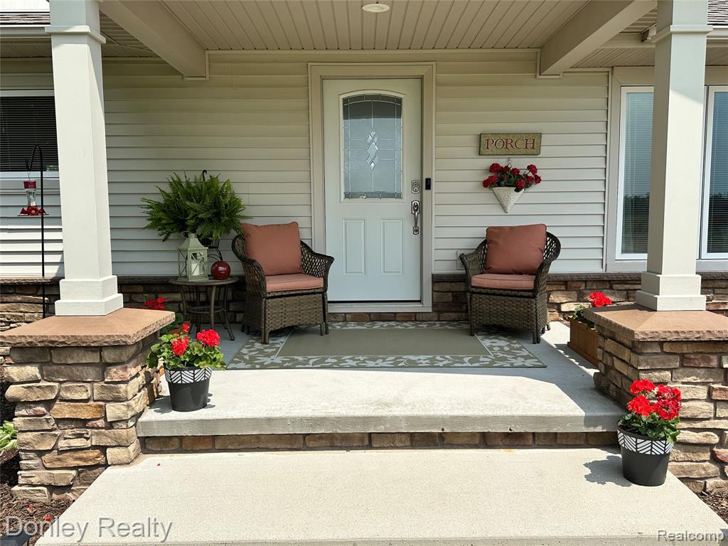 250 N Decker Road, Clifford, MI 48727 — Photo 2