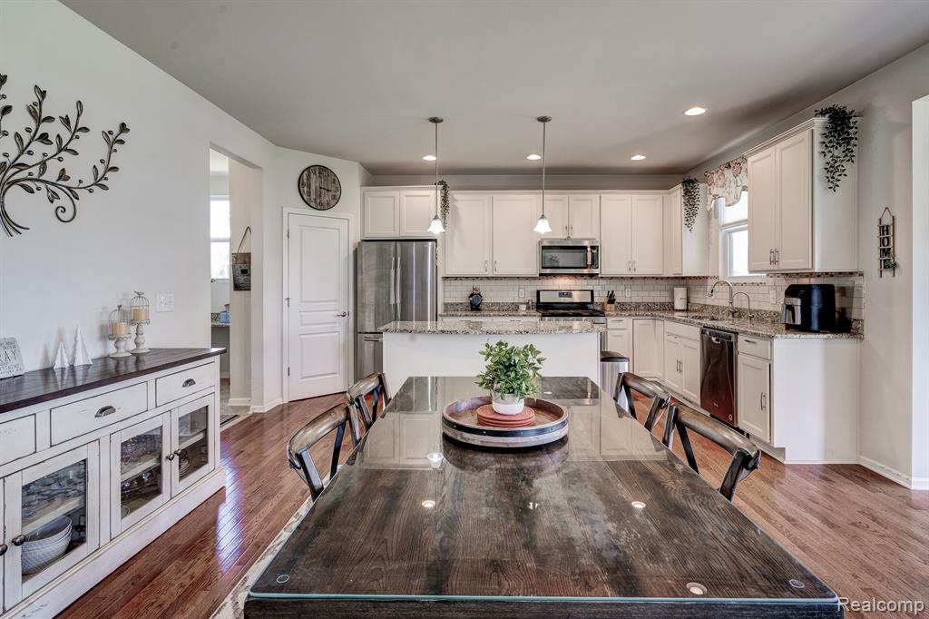 29816 AUTUMN GOLD Drive, New Hudson, MI 48165 — Photo 13