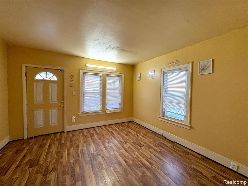 7534 Fisher Avenue, Warren, MI 48091 — Photo 8