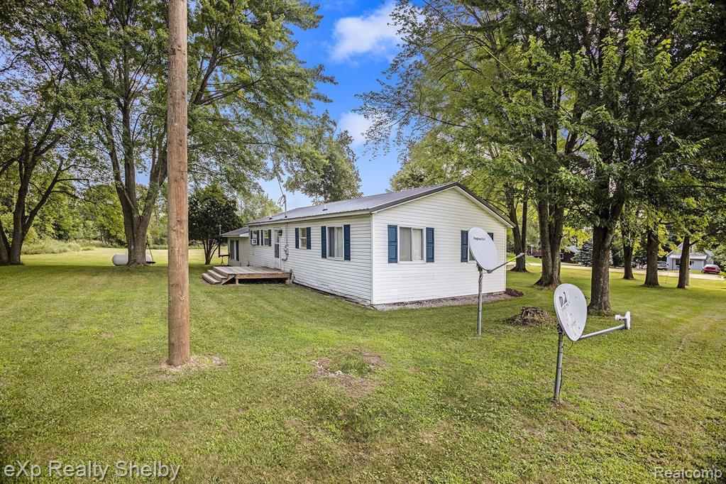 9486 MIRAMICHI Drive, Evart, MI 49631 — Photo 22