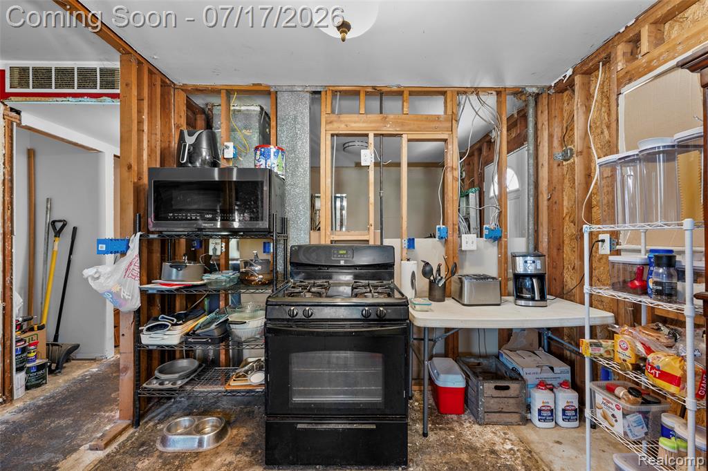 6871 Troy Street, Taylor, MI 48180 — Photo 28