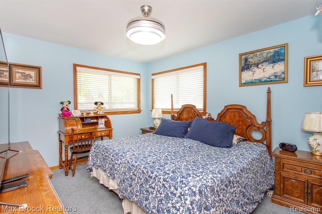 14271 Lincoln Street, Oak Park, MI 48237 — Photo 18