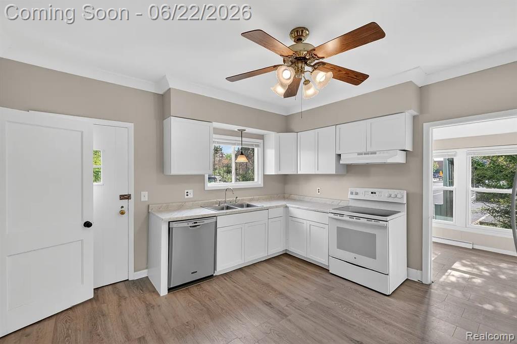 23 W Burdick Street, Oxford, MI 48371 — Photo 2