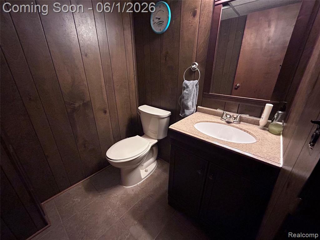 1707 Fox River Drive, Bloomfield Hills, MI 48304 — Photo 22