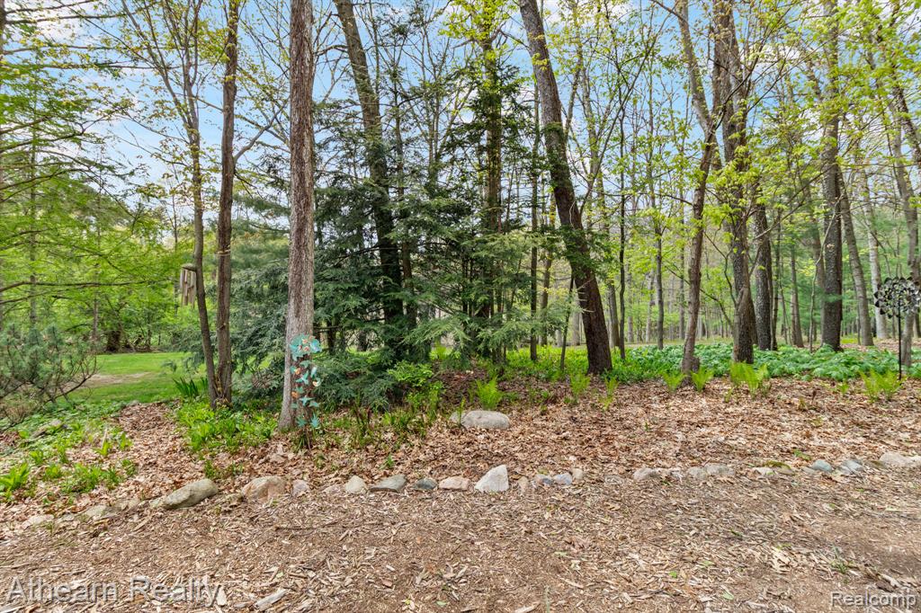 5126 Braddock Court, Brighton, MI 48114 — Photo 16