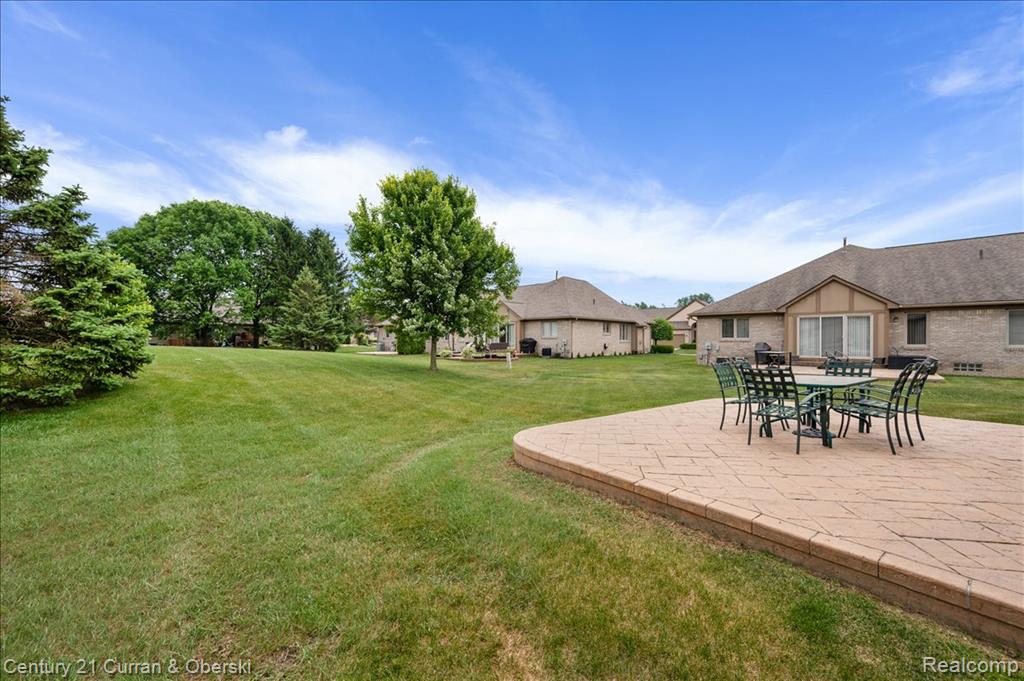 52179 Sawmill Creek Drive, Macomb, MI 48042 — Photo 7