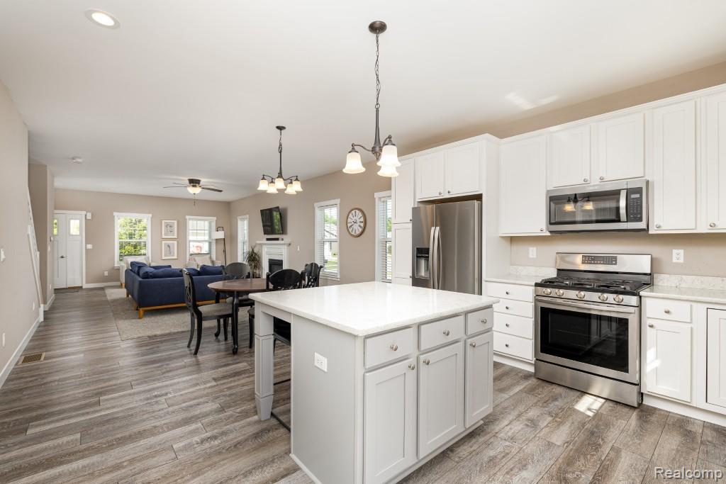 9261 Regency Boulevard, Pinckney, MI 48169 — Photo 17