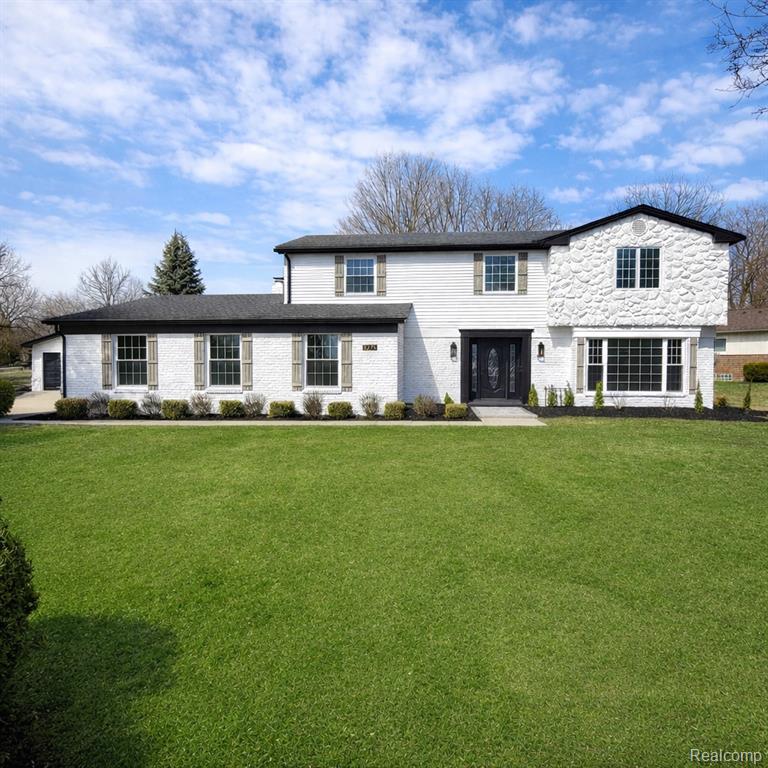 7275 Old Coach Trail, Washington, MI — front exterior