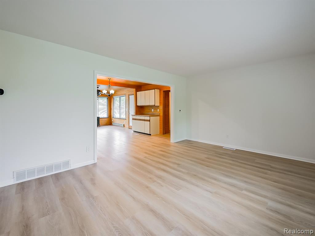 7580 Thornwood Street, Canton, MI 48187 — Photo 34