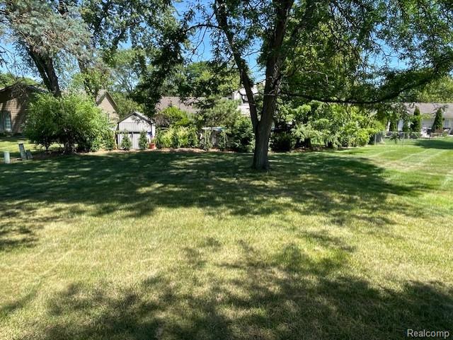 4970 Foxcroft Drive, Troy, MI 48085 — Photo 29