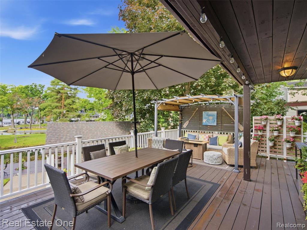 4011 Lotus Drive, Waterford, MI 48329 — Photo 8