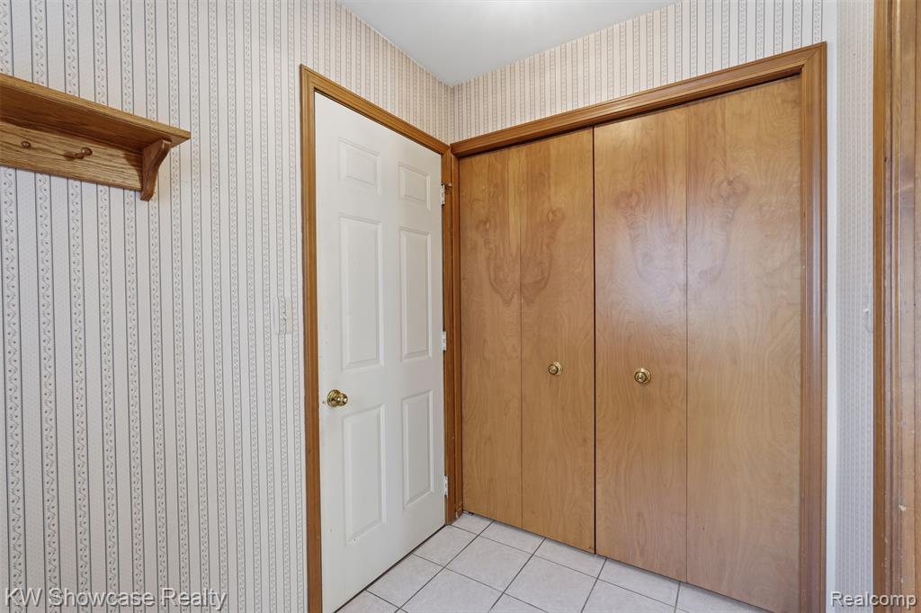 42289 Saratoga Circle, 8, Canton, MI 48187 — Photo 25