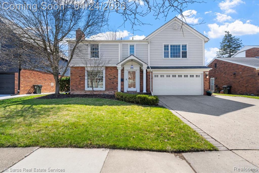 919 Cook Road, Grosse Pointe Woods, MI 48236 — front exterior