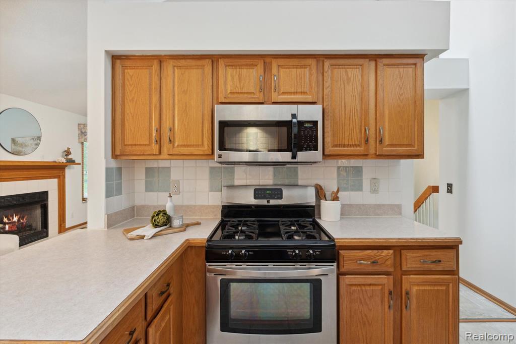 175 ESSEX Lane, Canton, MI 48187 — Photo 16