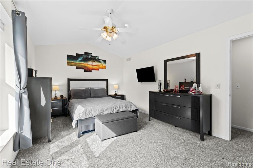 10090 Heatherway Drive, Pinckney, MI 48169 — Photo 19