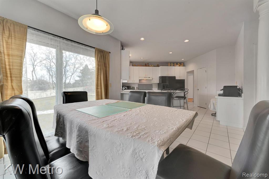 6250 STONEBRIDGE, West Bloomfield, MI — Photo 16