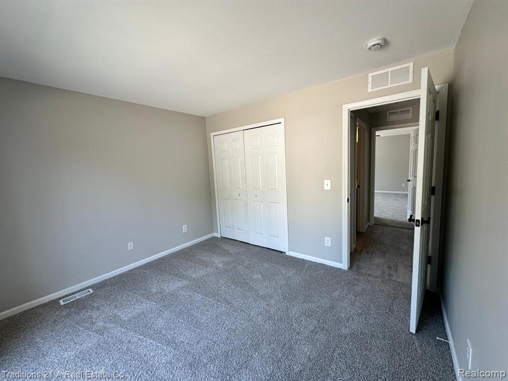 52099 HEATHERSTONE Avenue, Macomb, MI 48042 — Photo 21