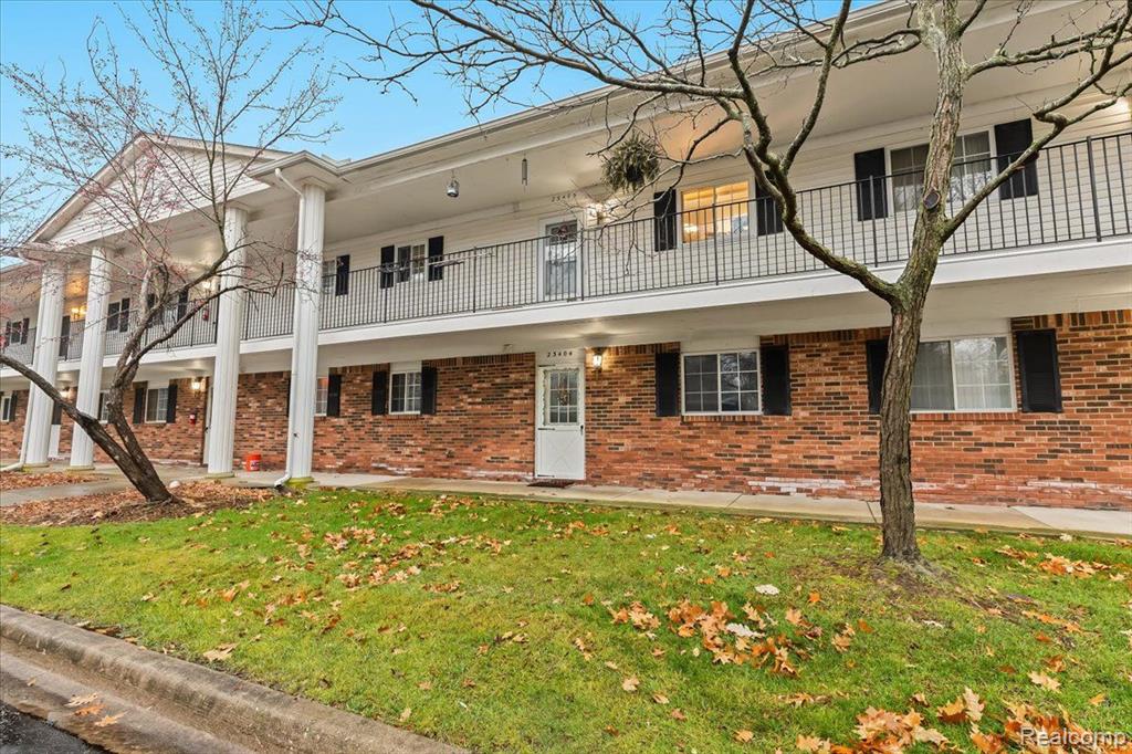 23404 MIDDLEBELT Road, Farmington Hills, MI 48336 — Photo 2