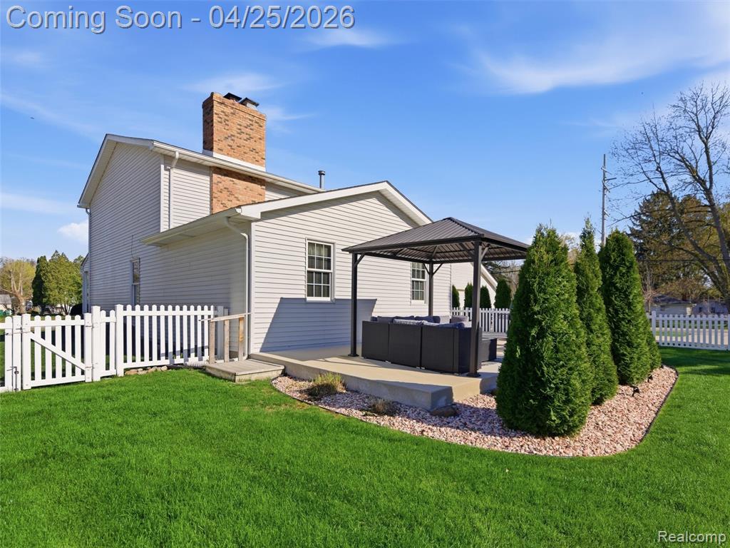39001 Chartier Street, Harrison Township, MI — Photo 52