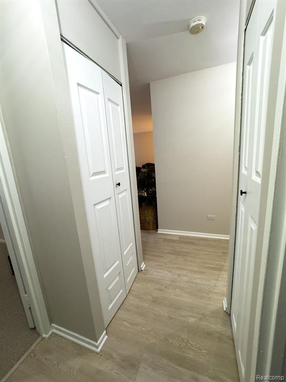 8200 E JEFFERSON Avenue, Detroit, MI 48214 — Photo 21