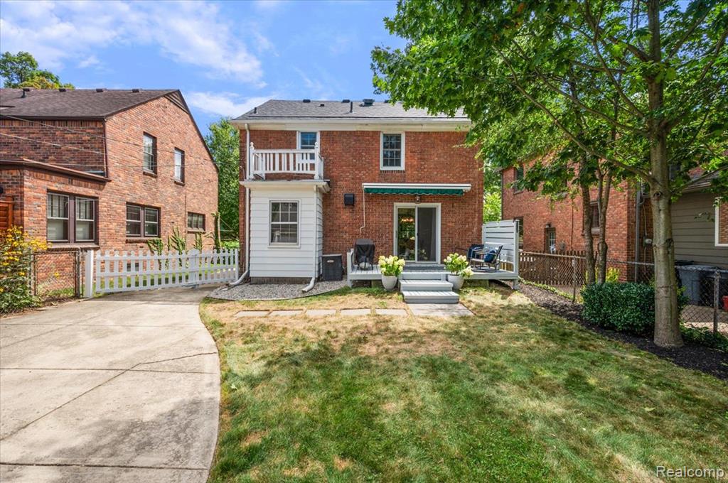 910 W Oakridge Street, Ferndale, MI 48220 — Photo 50