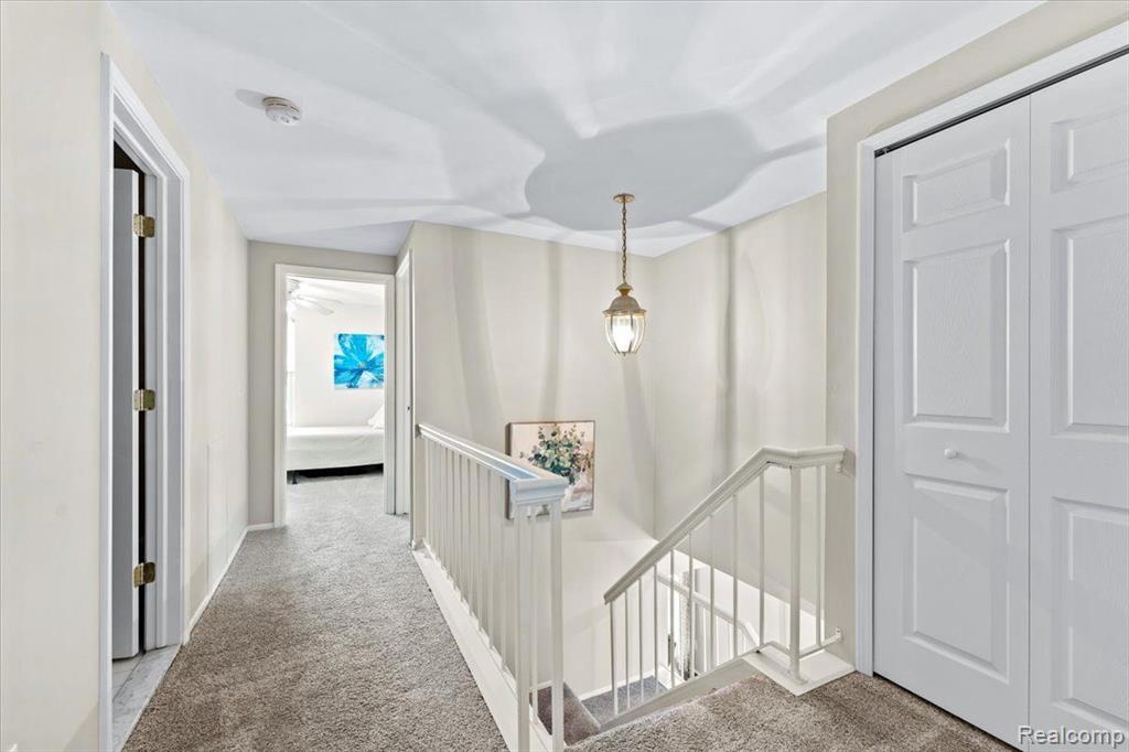 21382 E GLEN HAVEN Circle, Northville, MI 48167 — Photo 10