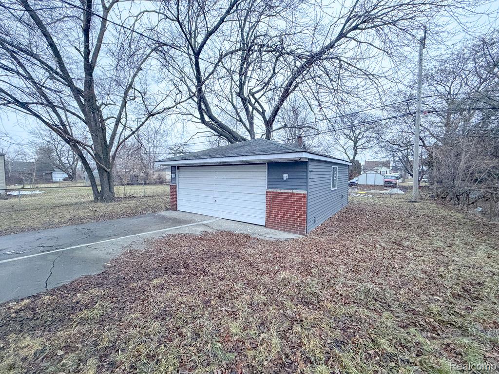 1836 Garfield Avenue, Lincoln Park, MI 48146 — Photo 10
