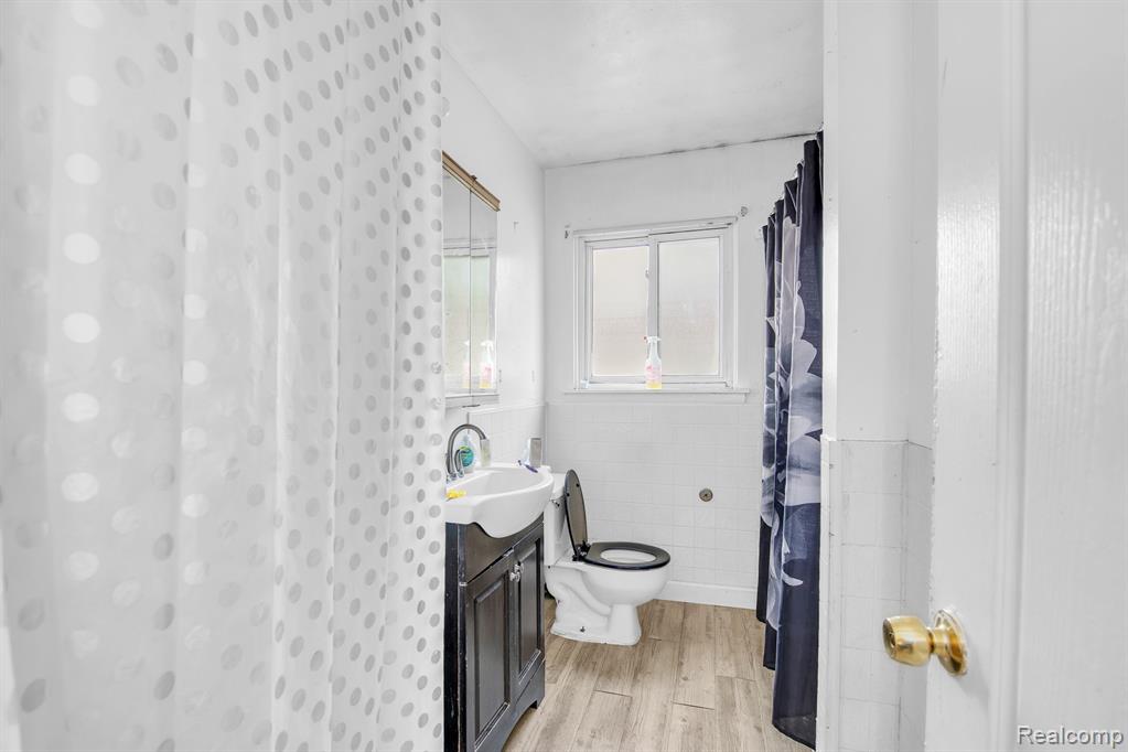 21385 MAJESTIC Avenue, Ferndale, MI 48220 — Photo 15