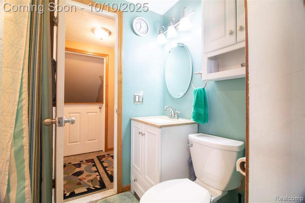 22321 N Fairway Drive, Woodhaven, MI 48183 — Photo 27