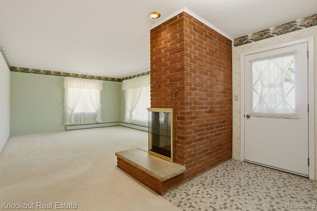 275 S Airport Road, Saginaw, MI 48601 — Photo 6