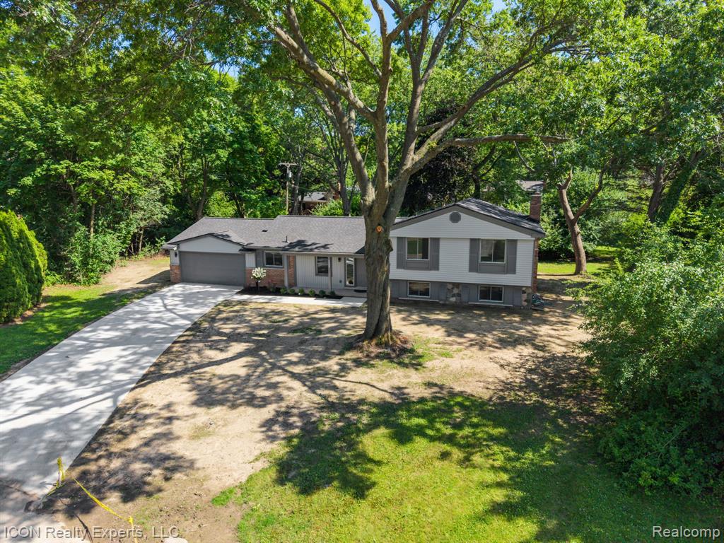 4089 Aberdeen Court, West Bloomfield, MI 48323 — Photo 49