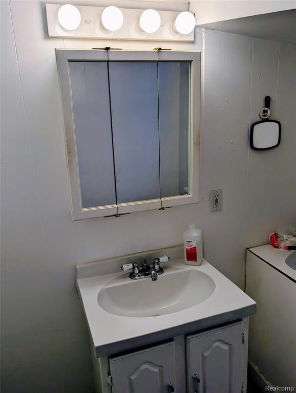 9085 Melrose Street, Livonia, MI 48150 — Photo 20