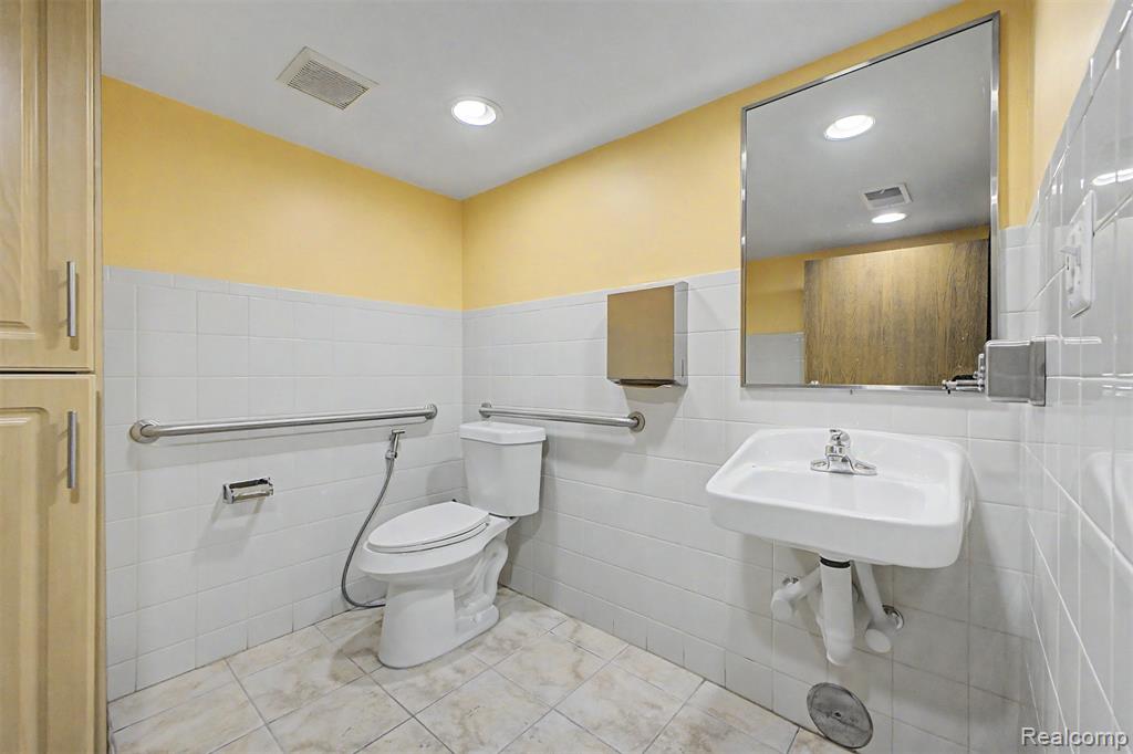 6140 Greenfield Road, Dearborn, MI 48126 — Photo 34