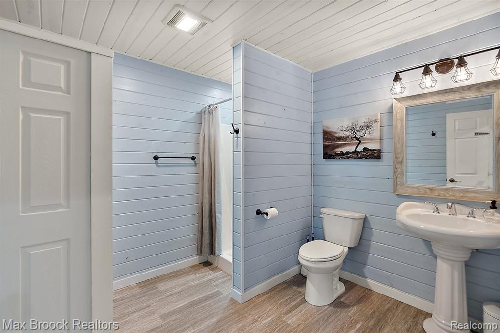8580 Silver Creek Road, Whitehall, MI 49461 — Photo 37