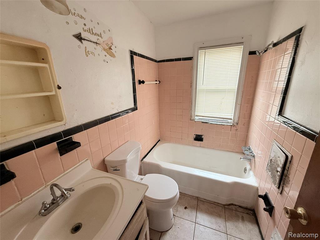 8855 Stout Street, Detroit, MI 48228 — Photo 5
