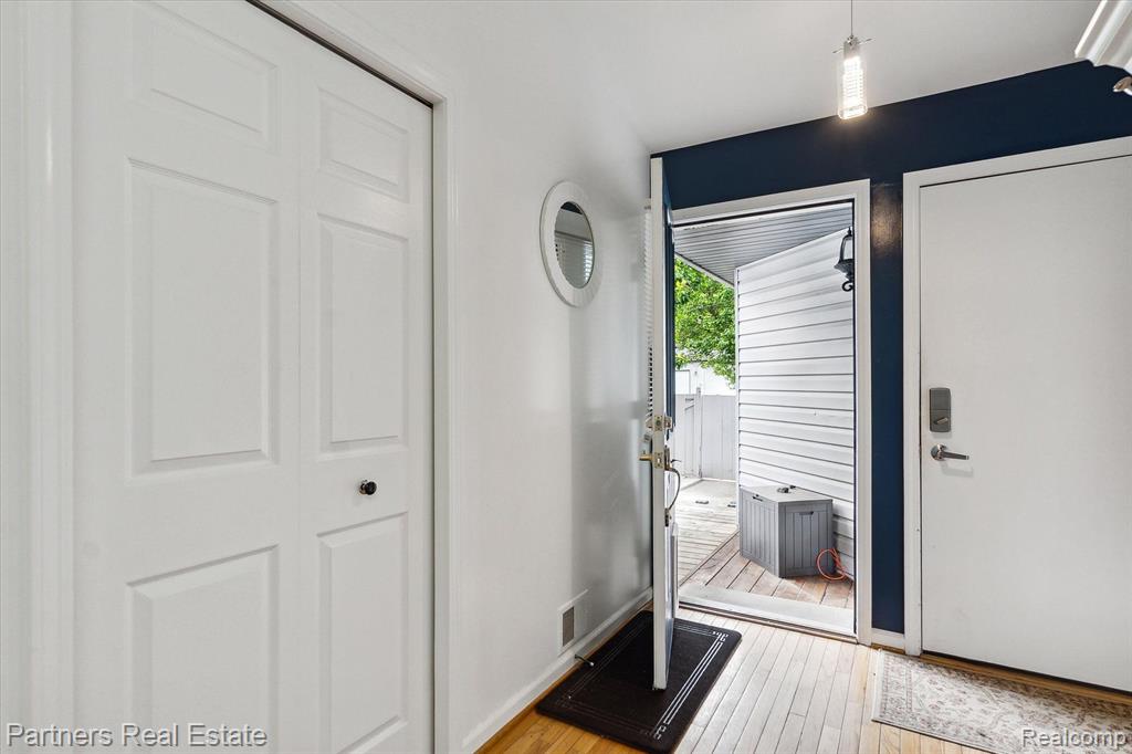 2956 W Telluride, Brighton, MI 48114 — Photo 6