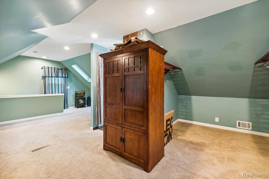 9849 WOODLAND Court, Ypsilanti, MI 48197 — Photo 37