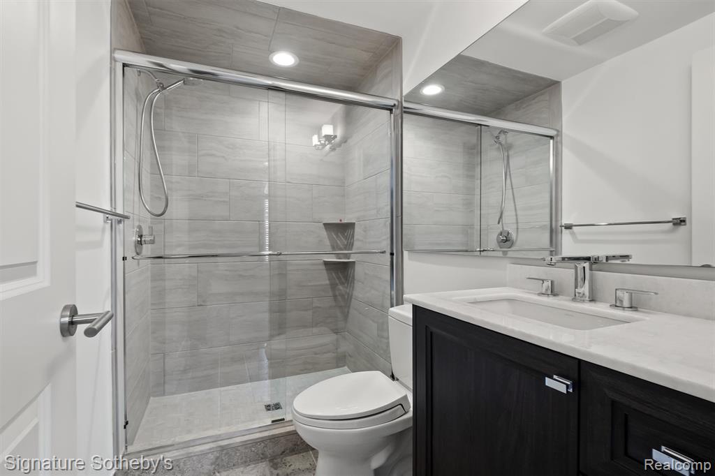 182 Chewton Road, Bloomfield Hills, MI 48301 — Photo 21
