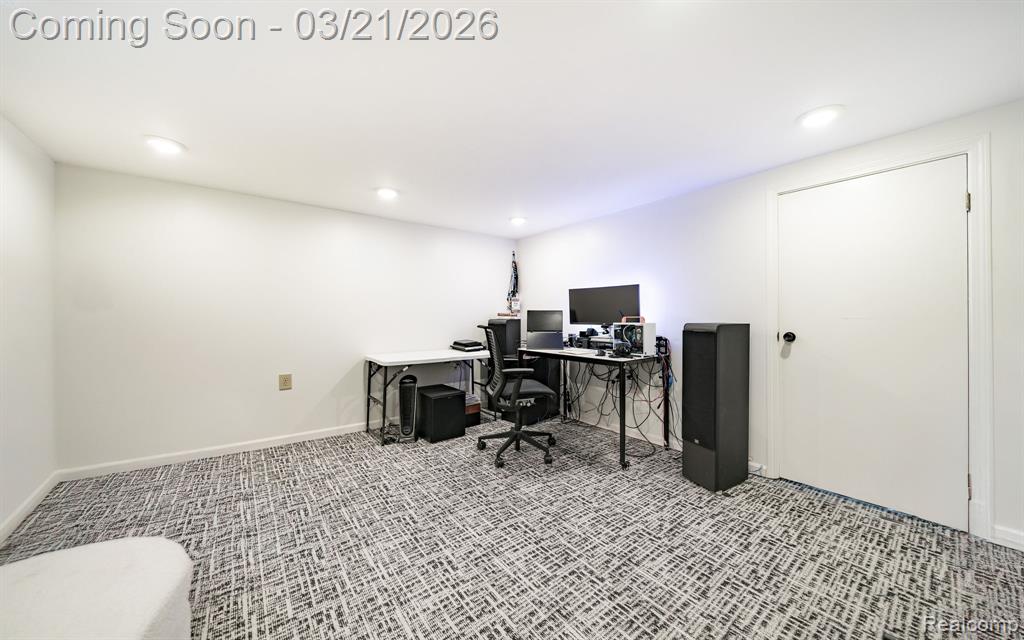 683 Graefield Court, Birmingham, MI 48009 — Photo 19