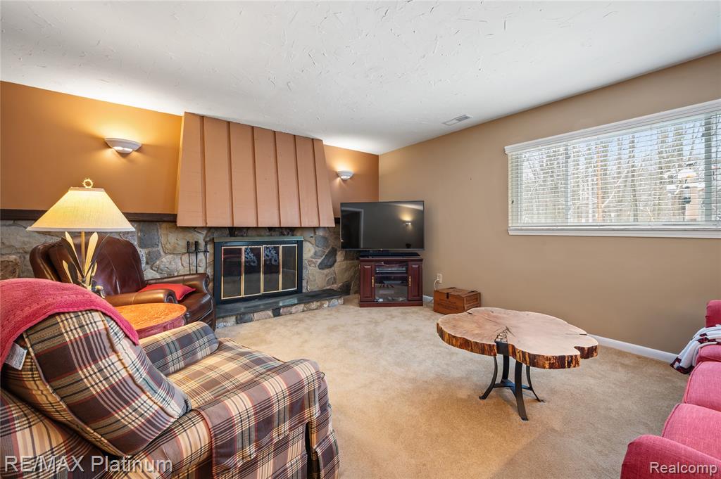 839 Harlequin Court, Highland, MI — Photo 20