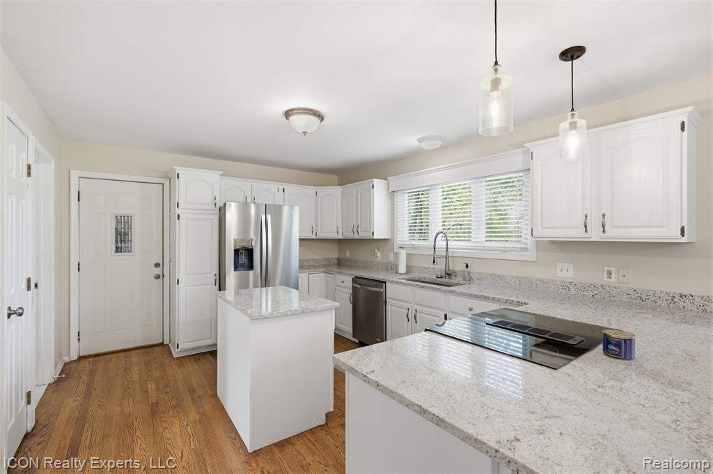 6541 Springfield Lane, Clarkston, MI — Photo 10