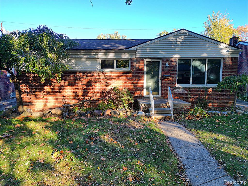 9010 LEVERNE Street, Redford, MI 48239 — Photo 2