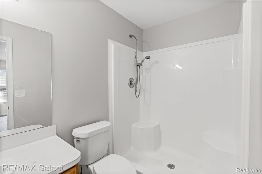 708 Wilberforce Drive, Flint, MI 48503 — Photo 14