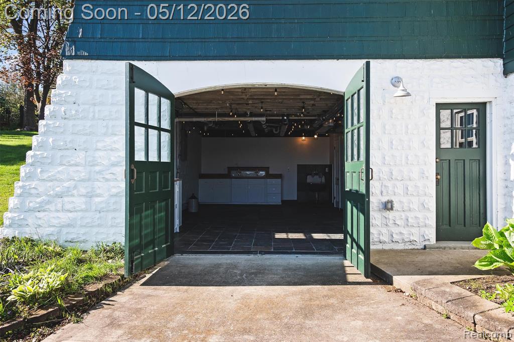 6390 Commerce Road, West Bloomfield, MI 48324 — Photo 49